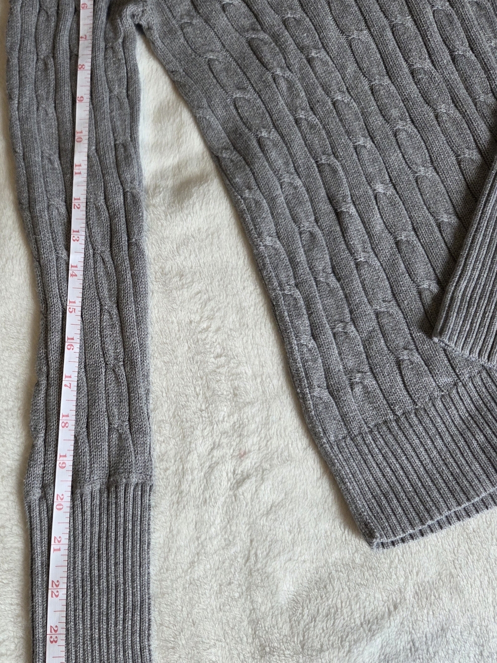 American Eagle Outfitters Vintage Women's Gray Cable Knit Sweater - Picture 4 of 8